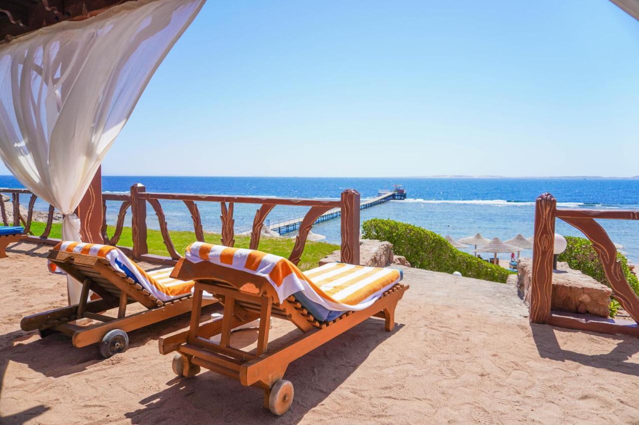 Charmillion Club Resort Sharm El-Sheikh Exterior foto Beach in El Alamein