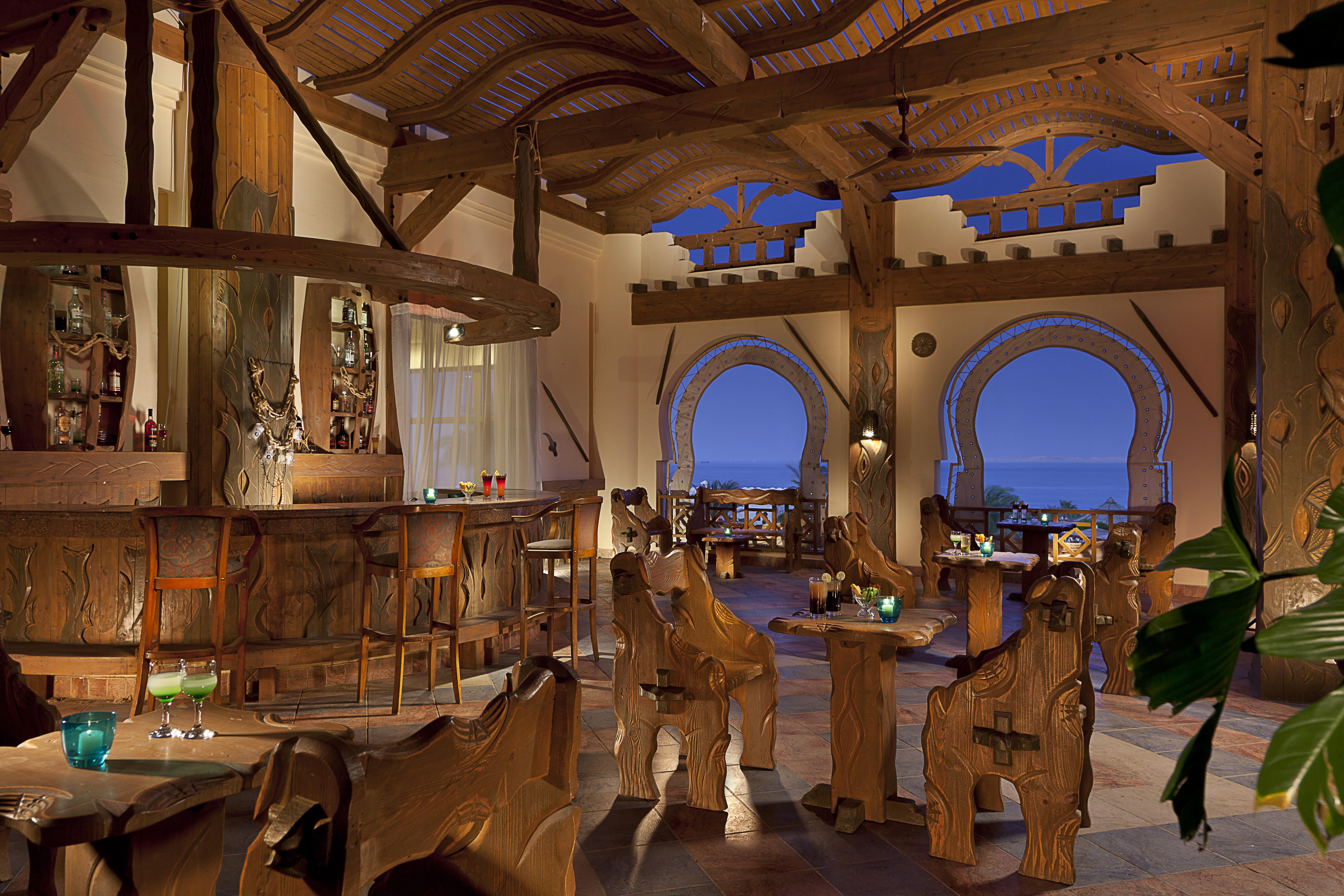 Charmillion Club Resort Sharm El-Sheikh Exterior foto The restaurant at the resort