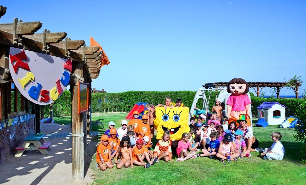 Charmillion Club Resort Sharm El-Sheikh Exterior foto SpongeBob SquarePants and Dora the Explorer at Legoland Windsor Resort