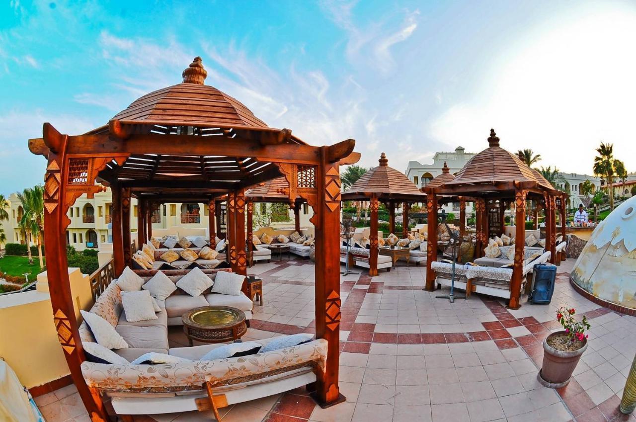 Charmillion Club Resort Sharm El-Sheikh Exterior foto The hotel's pool area